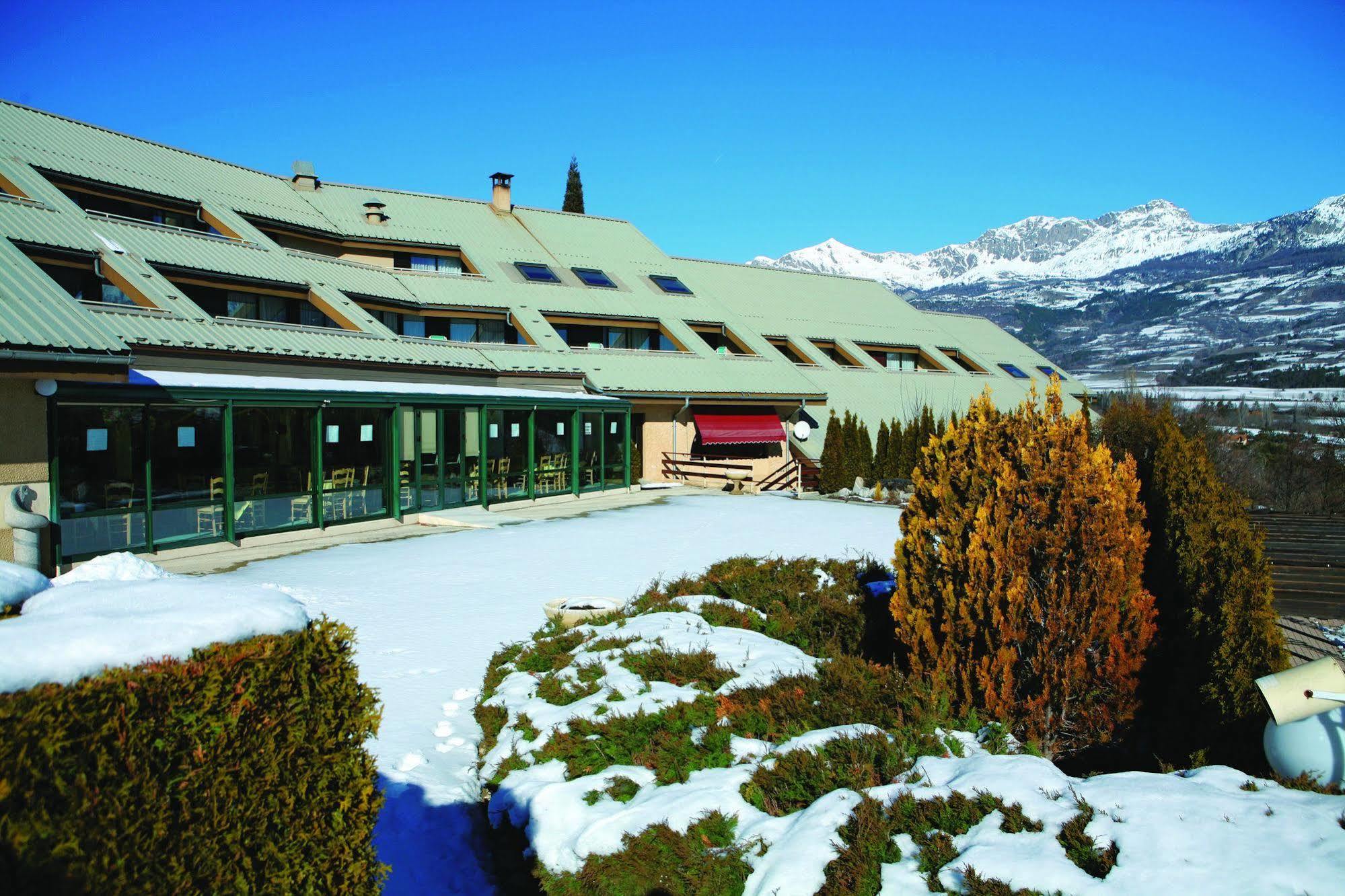 Club Vacances Bleues Les Horizons Du Lac Chorges Bagian luar foto